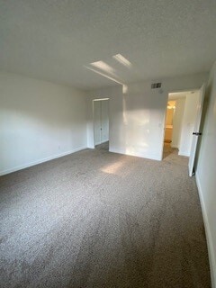 Building Photo - Newly Renovated, 1b/1b in great location