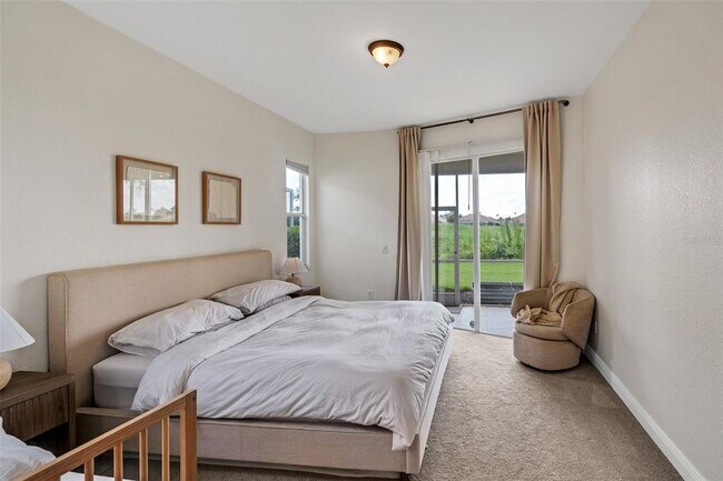 Building Photo - 2888 Phoenix Palm Terrace