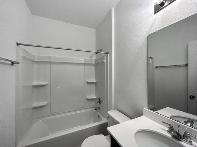 Building Photo - 1620 Brimhurst Dr