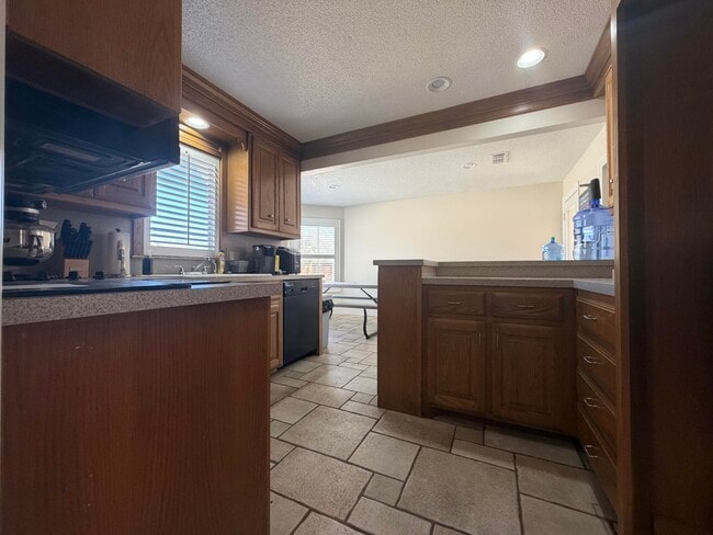 Building Photo - 4103 101st St