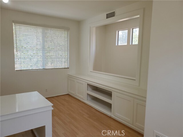 Building Photo - 2676 Dietrich Dr