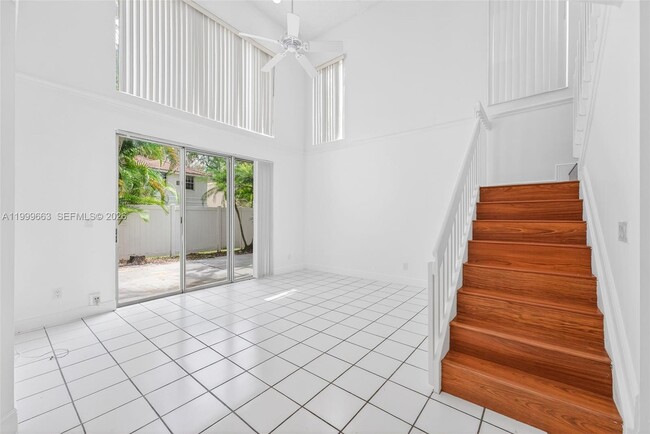 Building Photo - 931 Opal Terrace