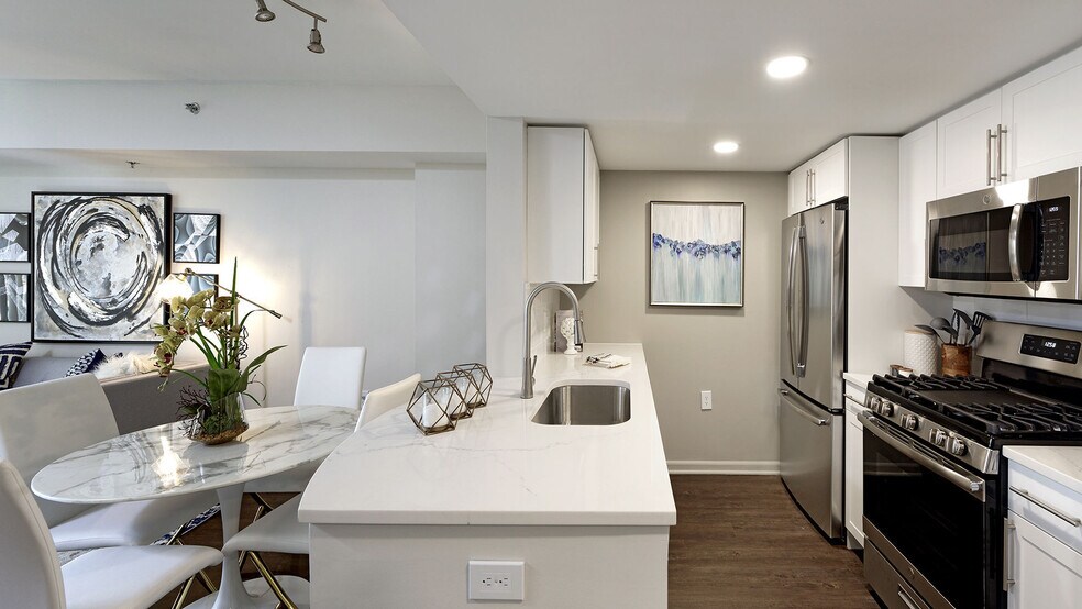 Cortland Pentagon City 12211331 S Eads St Arlington VA 22202