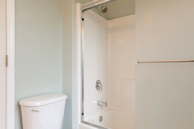 Bathroom for bedroom #2 - 3809 SE 9th Ave