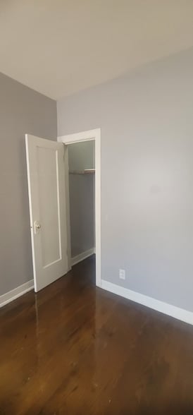 Building Photo - 8043 S Maryland Ave