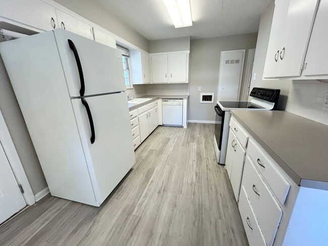 Building Photo - Cute 3-Bedroom in Central Lubbock!