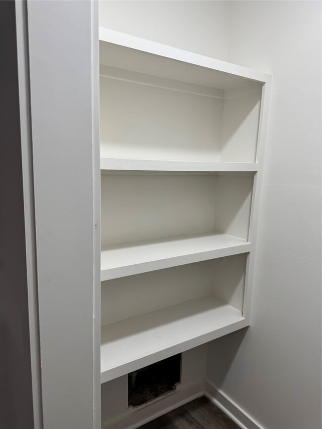 Building Photo - 4747 Allendale Rd