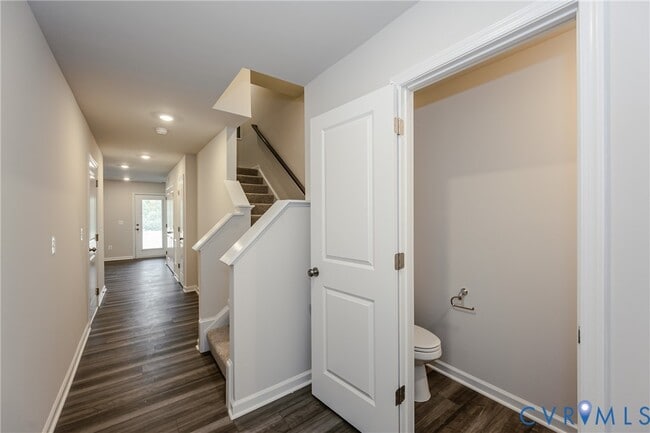Building Photo - 8757 Whitman Dr