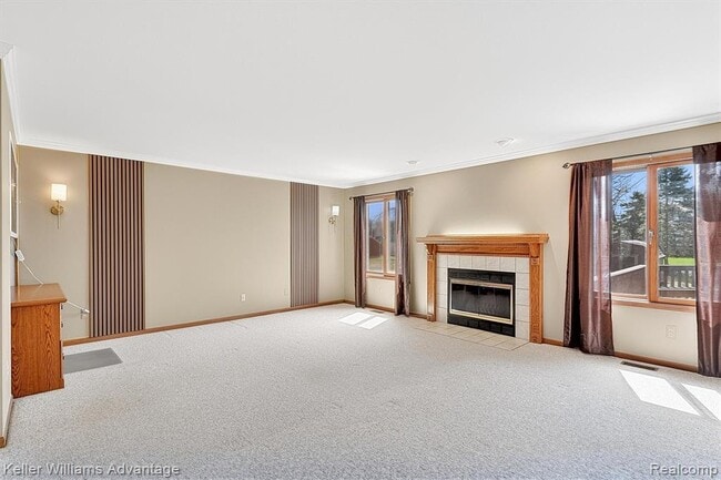 Building Photo - 40051 Finley Dr