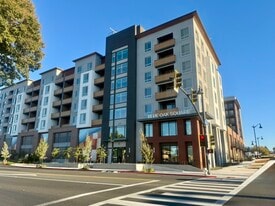 Building Photo - Blue Oak Square Apartments