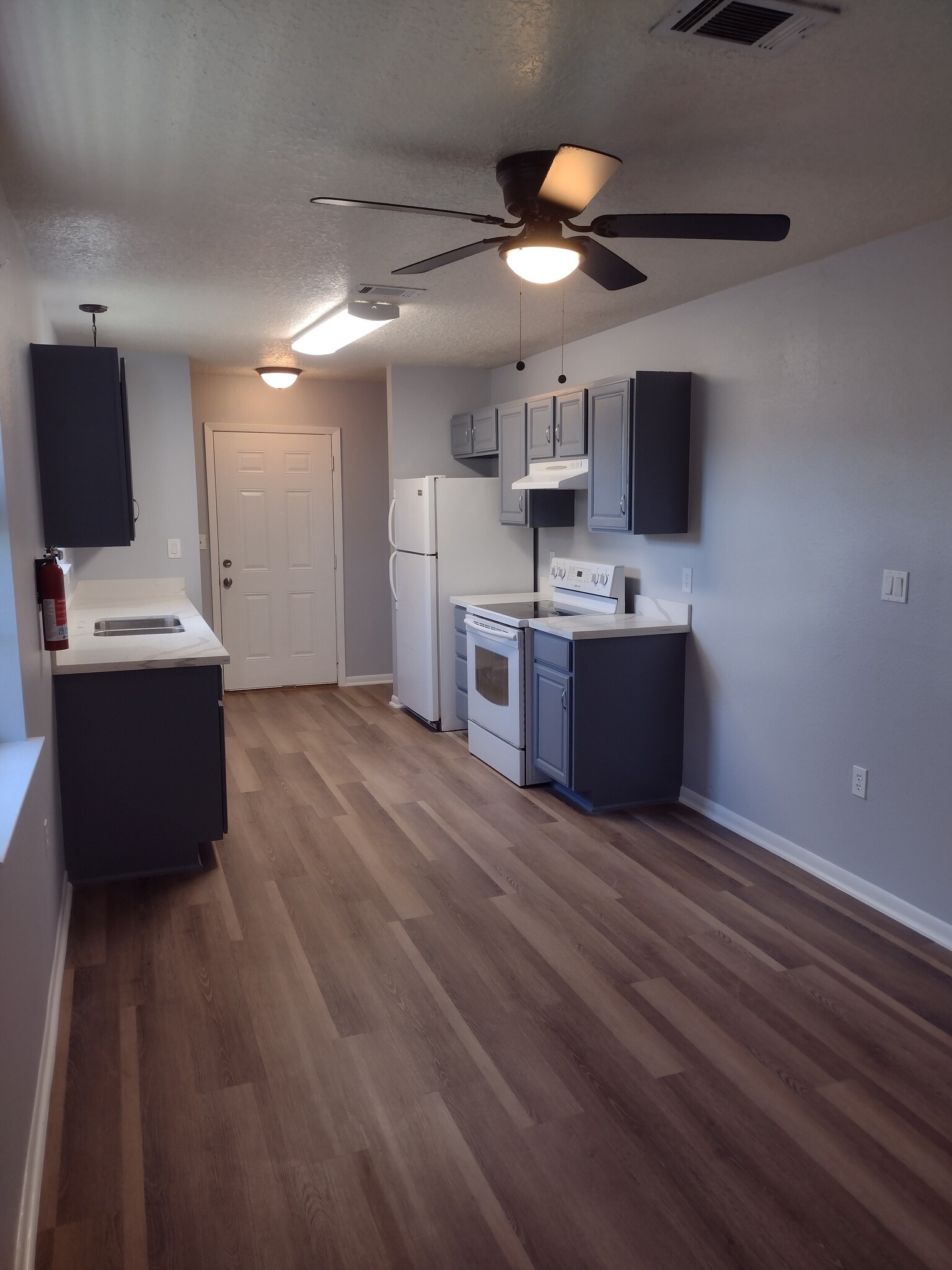 kitchen - 3010 Ohio Ave