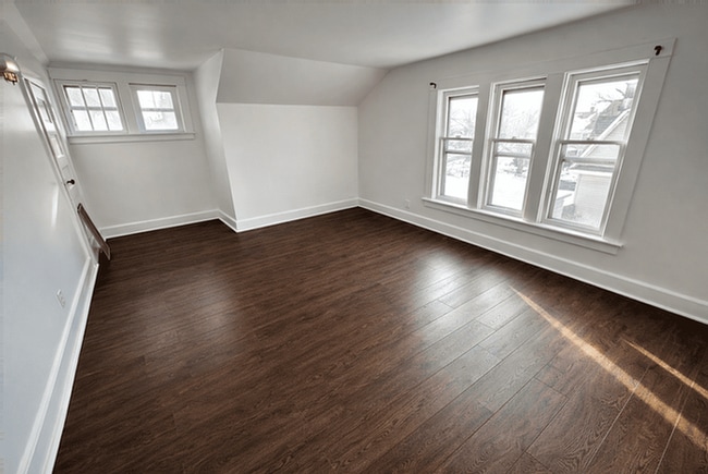 Building Photo - 1106 Burr St