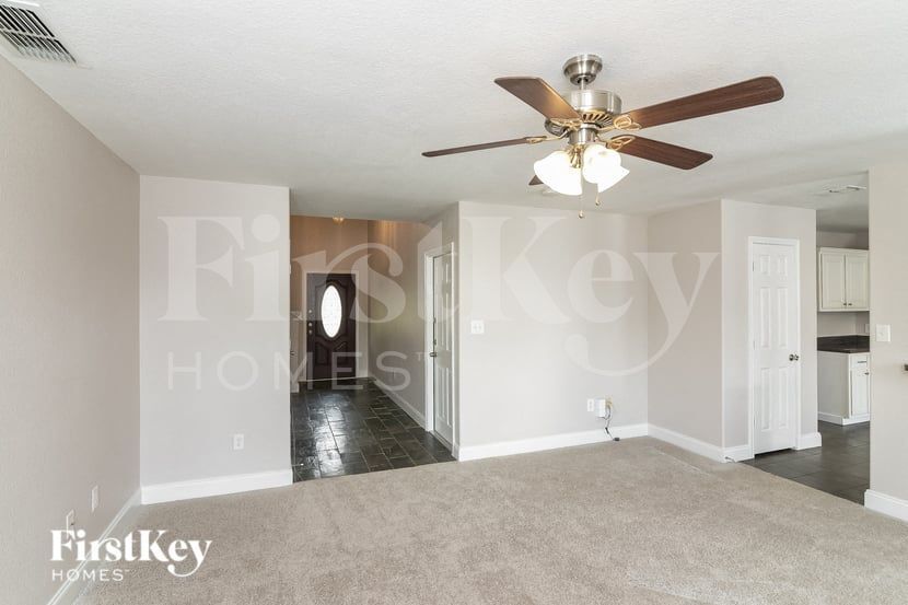Building Photo - 5858 Blonde Canyon