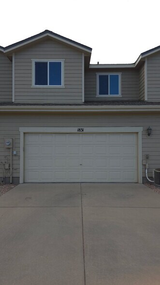 Building Photo - 1831 Portland Gold Dr