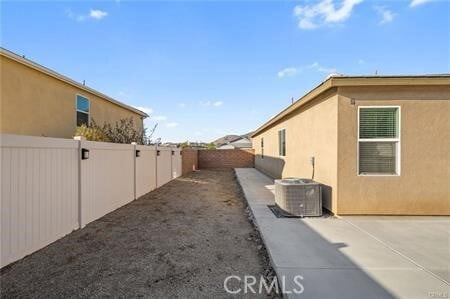 Building Photo - 20565 Lost Crk Rd