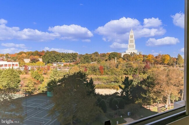 Building Photo - 2151 Jamieson Ave