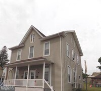 Building Photo - 514 Pruner St