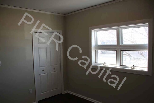 Building Photo - 2824 163rd Pl