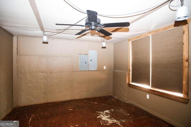 Building Photo - 435 Chandler Ct