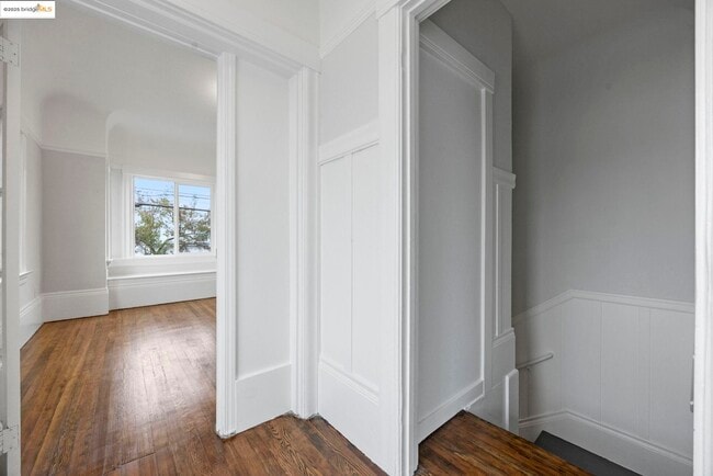 Building Photo - 685 37th St