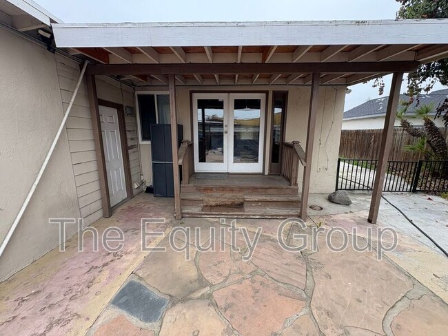 Building Photo - 600 N Dickran Dr