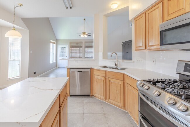 Building Photo - 12214 Meadow Ln Ct