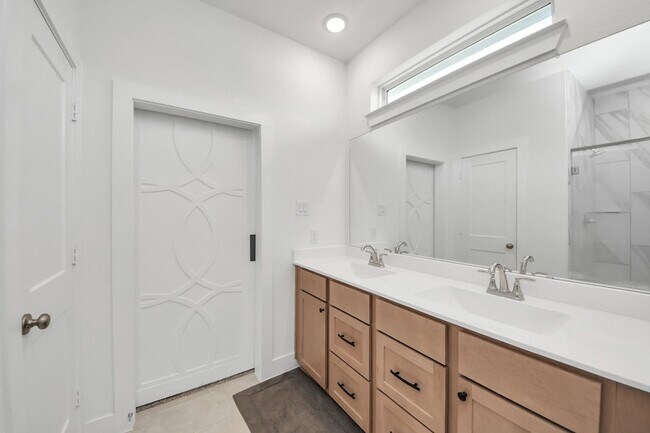 Building Photo - 7655 Jerrara Hts Ln