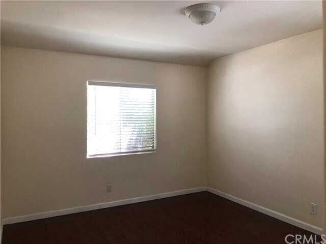 Building Photo - 8943 Beatrice Pl