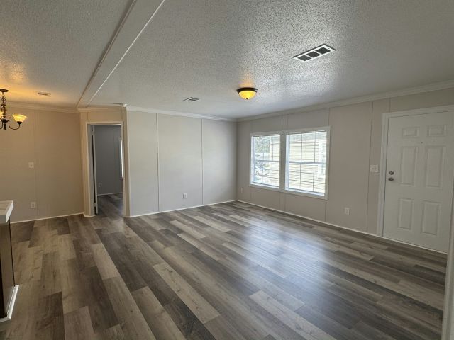 Building Photo - 9357 Eden Dr