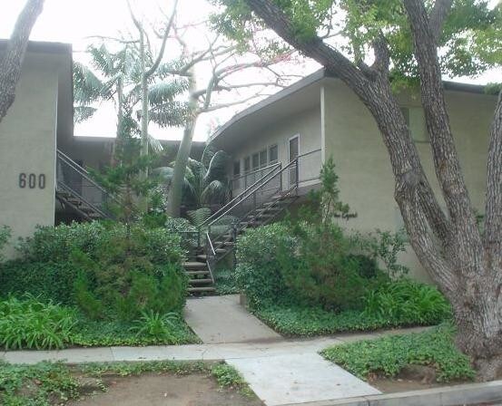 Primary Photo - 600 S Oak Knoll Ave