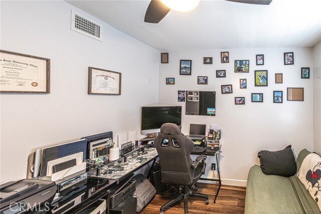 Building Photo - 842 Granby Ave