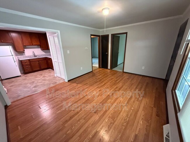 Building Photo - 219 Byrum St