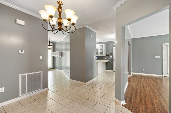 Building Photo - 330 Boggy Hollow Rd