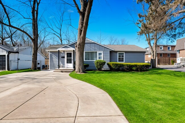 Building Photo - Newly Renovated Home - Steps Away from KU Med