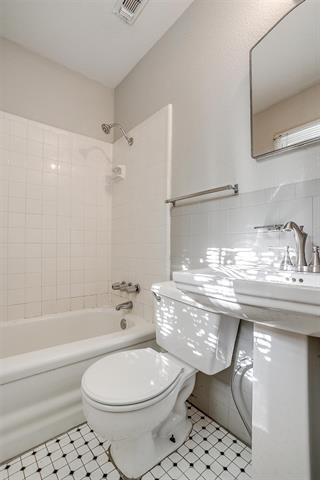 Building Photo - 5420 Volder Dr