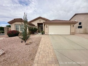 Building Photo - 9732 E Kiowa Ave