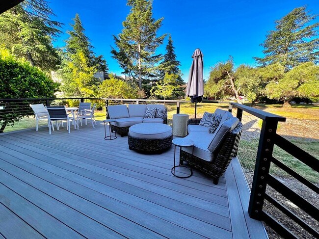 Building Photo - 135 Vineyard Cir