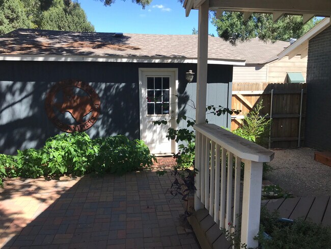 Building Photo - 2824 23rd St