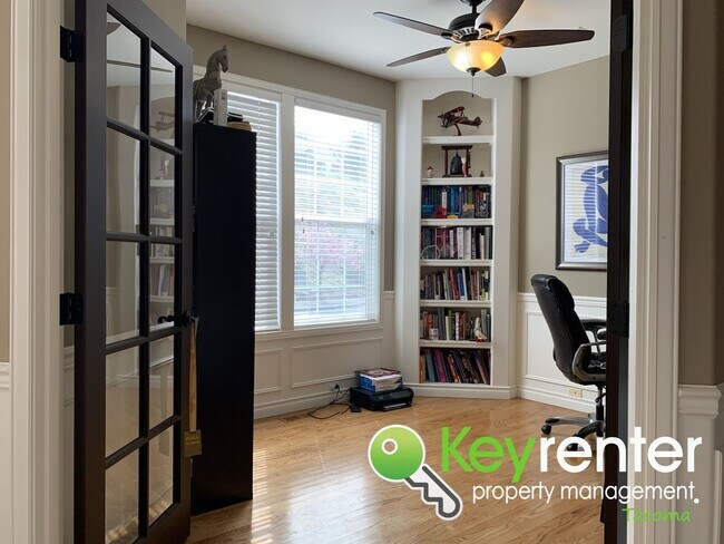 Building Photo - Luxurious House in North East Tacoma!!