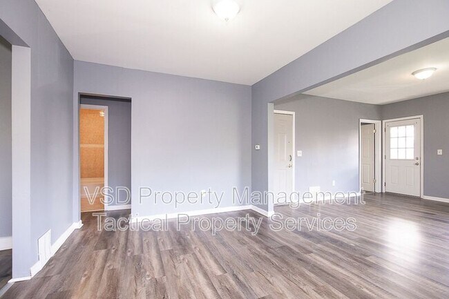 Building Photo - 3484 W 60th St