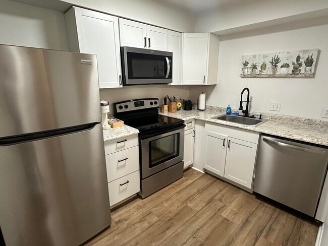 Building Photo - 1017 Stevens Creek Rd