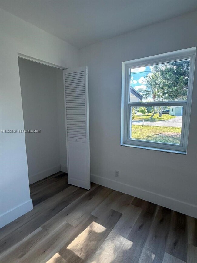 Building Photo - 6117 NW 27th St