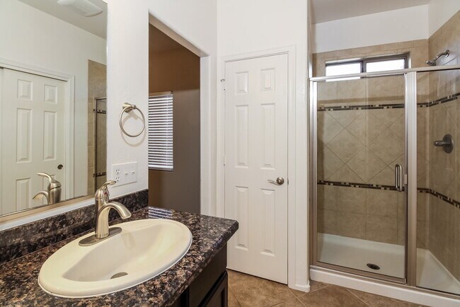 Building Photo - 4149 E Coolbrooke Dr