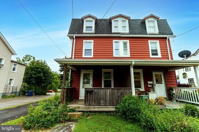 Primary Photo - 383 Stewart Ave