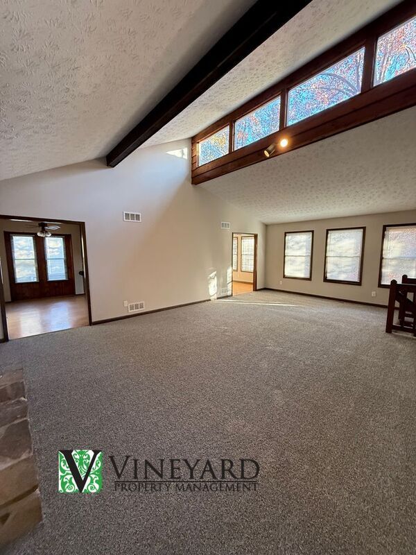 Building Photo - 1623 Rex Dr