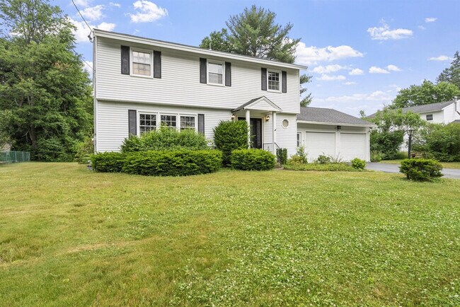 Building Photo - 2 Meadow Ln