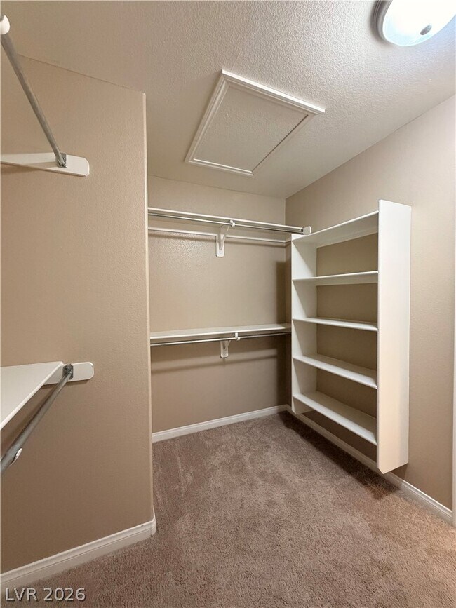 Building Photo - 212 Horizon Peak Dr