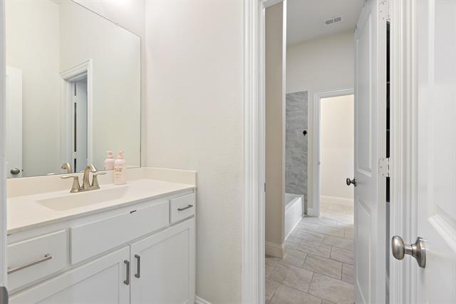 Building Photo - 2116 Randas Wy