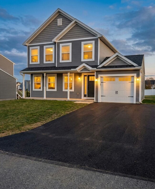 Building Photo - 3 Bed, 2.5 Bath - Single Family Home - AVAILABLE NOW