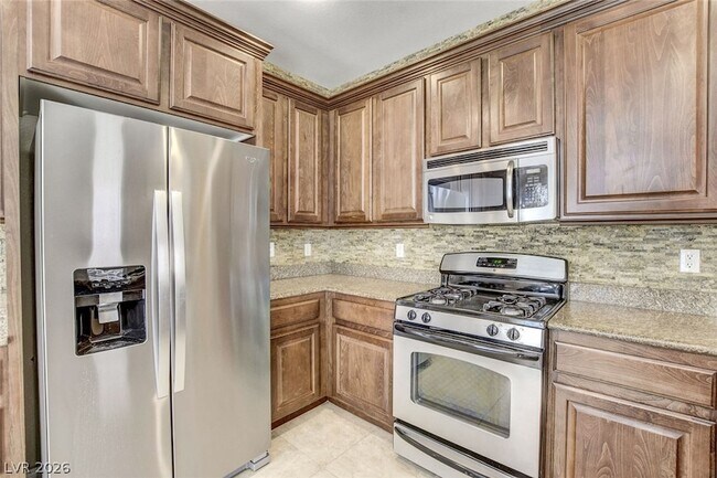 Building Photo - 9353 Black Wolf Ave